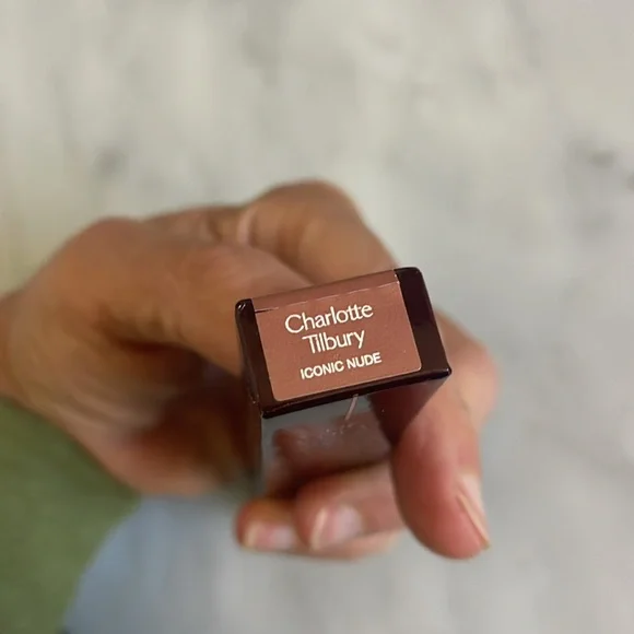 Charlotte Tillbury liquid gold retinol La neige beauty bundle - Picture 4 of 9